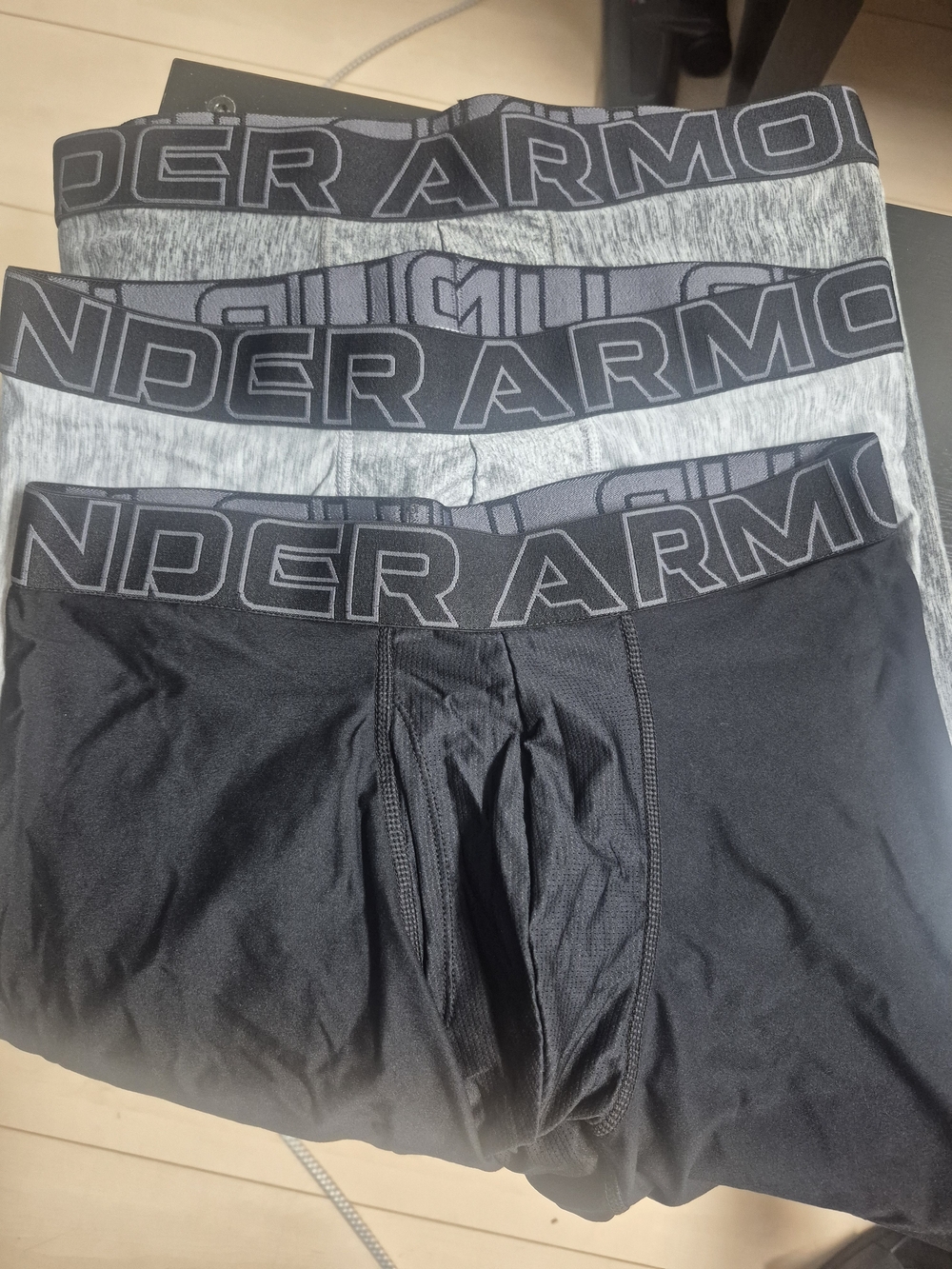 Under Armour Men's 3-Pack Boxer Briefs - Black & Heather Gray